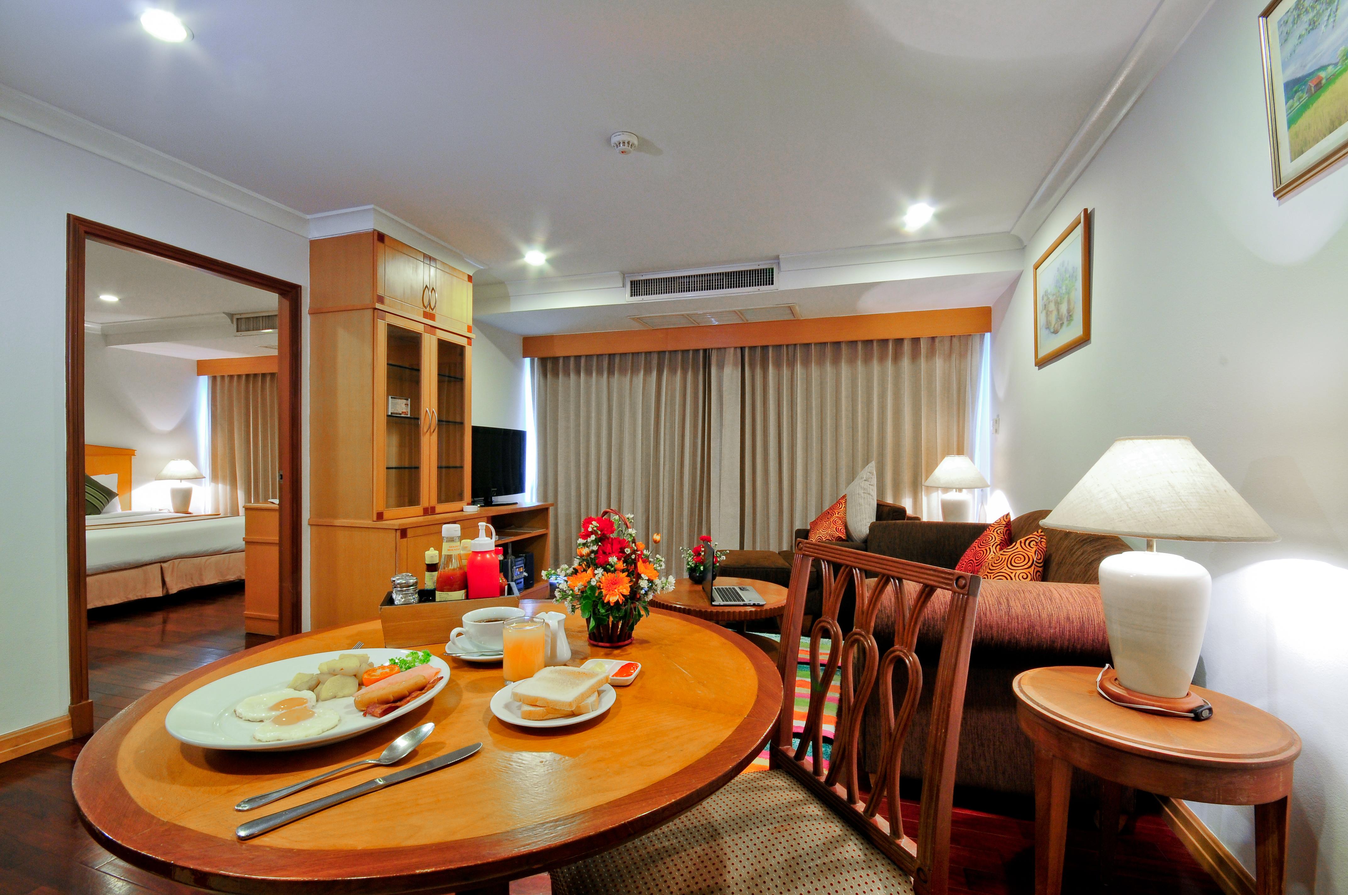 Admiral Suites Bangkok Eksteriør bilde